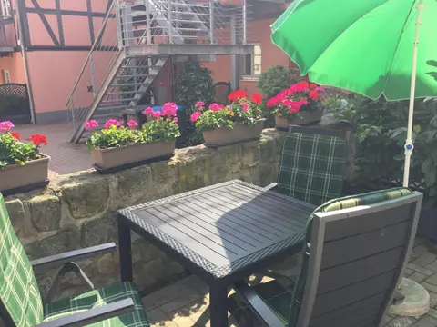 Apartment mit Terrasse No1