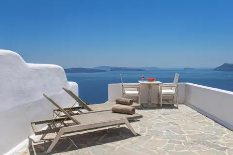 The Ivory Suite in Santorini
