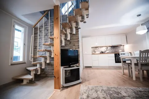 Cabin Guesthouse with free parking