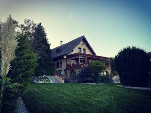 Panorama Home