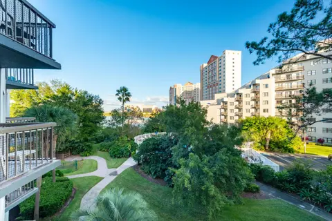 Spacious Studio close to Theme Parks