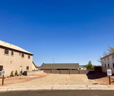 Local VIEW Pet Friendly BOAT Parking Close to Antelope Canyon HorseshoeBend