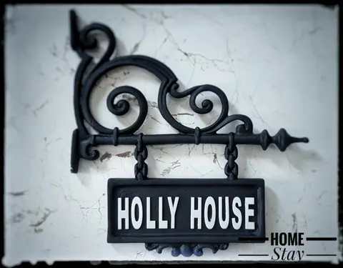 Holly House Homestay
