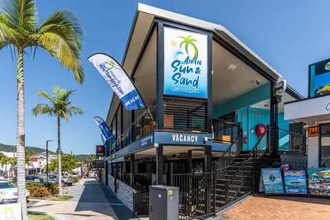 Airlie Sun & Sand Accommodation #3 KIDS STAY FREE