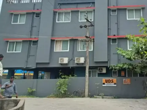 Crayons Hotel
