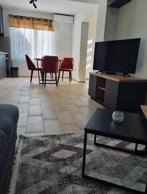 OM Apartment