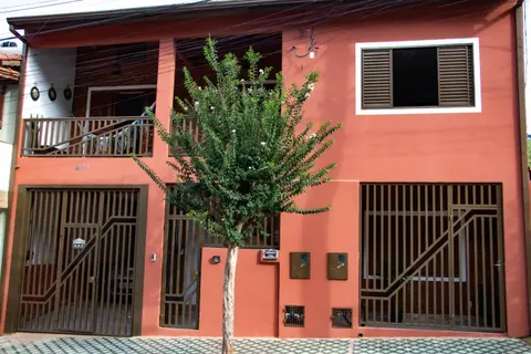 Uma casa inteirinha pra você!