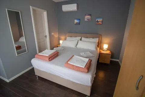 Villa M