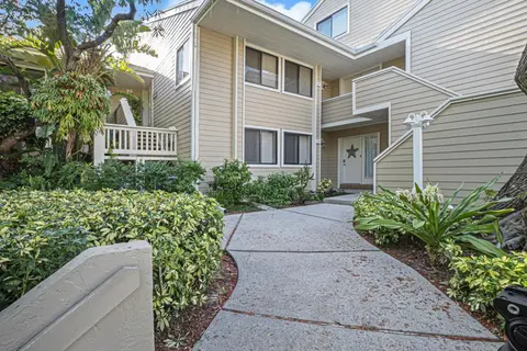 Sonrisa Unit-3/ Lovely Condo , 2 Bedrooms-2Baths