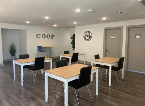 Houston Medical Center 2BR Loft with Pool near NRG Stadium