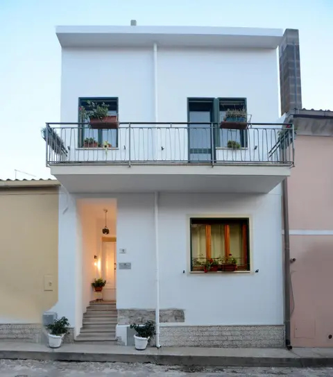 Cozy guest house Downtown