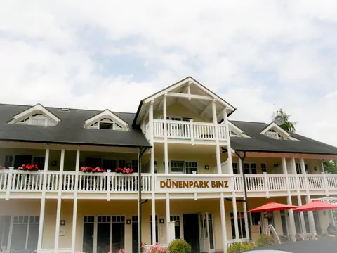 Dünenpark Binz - Komfort Ferienwohnung mit 1 Schlafzimmer und Terrasse im Erdgeschoss 098