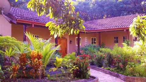3 Architectural Homes, Wi-fi and Pool