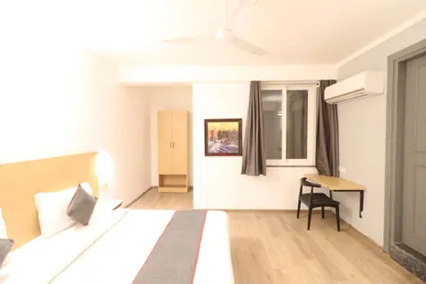 Flora Residency