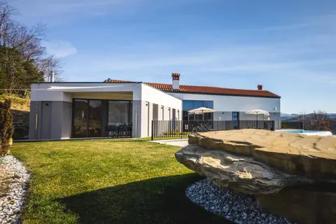 Larya House