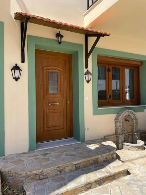 Dimitris place