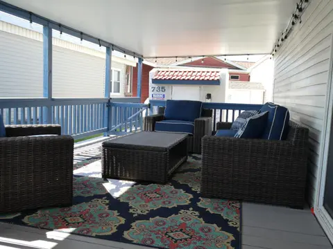 LIV Resort, Private Jacuzzi and Pet Friendly