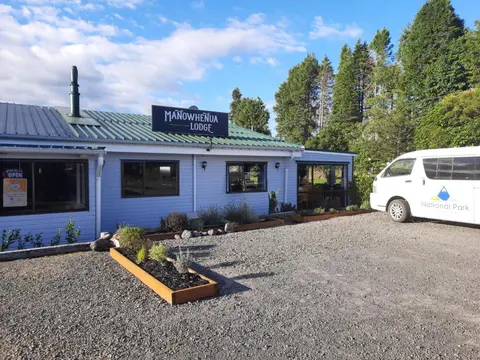 Manowhenua Lodge Hostel