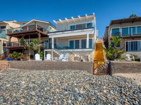 Oceanfront House w/Private Beach & Stunning Views