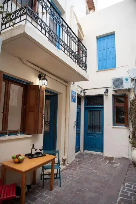 Chania Old Town studio