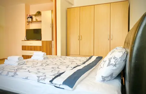 Apartment with TV & Wi-Fi
