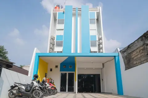 RedDoorz at Golden Averis Cibuluh Bogor