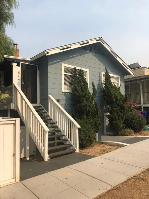 CasaViva Breeze - 2BR with Sunset Views, Firepit & Backyard - Walk to Fun & Eats in North Park & Hillcrest, 5 Min to Gaslamp