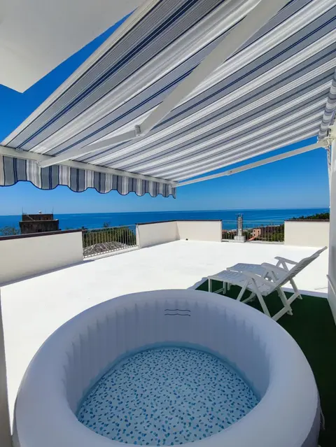 Una Terrazza sul Mare The Lighthouse