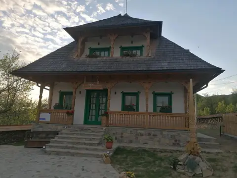 Pensiunea Căsuța din Deal
