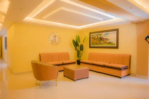 R&N SHULLKAS SUITES