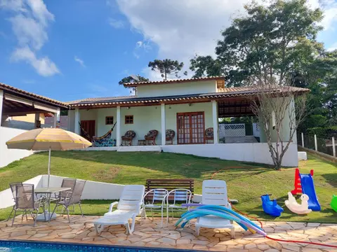 Piscina Climatizada - Chácara em Condominio
