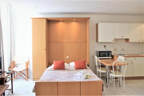 Viva Riviera 6 Rue Commandant André