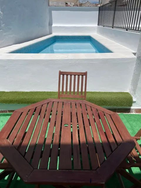 Apartamento nuevo con piscina en el centro "Doña Paca-Ronda"