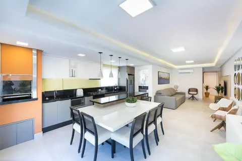 Positano 206 - Apartamento 02 suítes - Finamente mobiliado e decorado - À 30m da praia de 4 ilhas