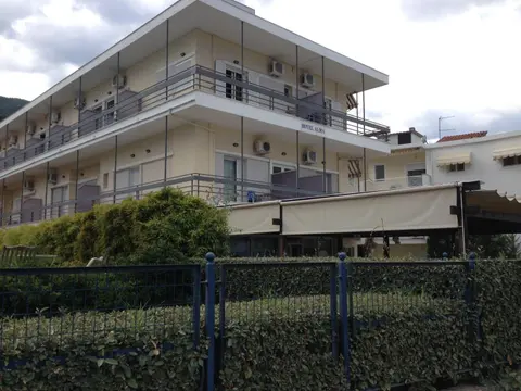 Alma Hotel