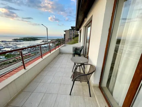 Romantic Getaway 1-BD Apartment with Sea View by Flat Mаnаger