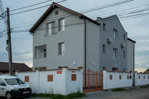 Solomon Apartments ap 2