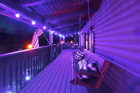 Ryes and Shine Bootlegger's Cabin! Hot Tub* Pool* Arcade* Billiards *EV * Pet Friendly