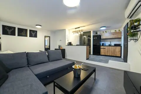 Hofesh Yehonatan Loft Hagalil