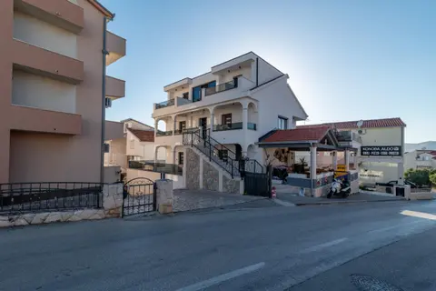 Apartments Aldo
