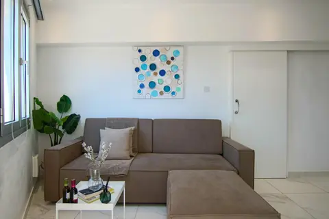Phaedrus Living: Seaside Luxury Flat Lighthouse 66