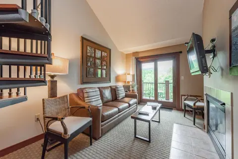 A307 One Bedroom & Loft Lake View
