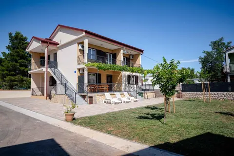 Apartments in Seline - Paklenica Riviera 41711