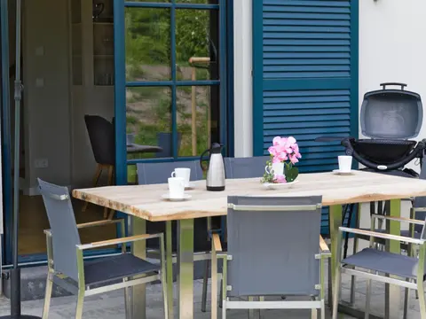 Reetland am Meer - Premium Reetdachvilla mit 3 Schlafzimmern, Sauna und Kamin F28