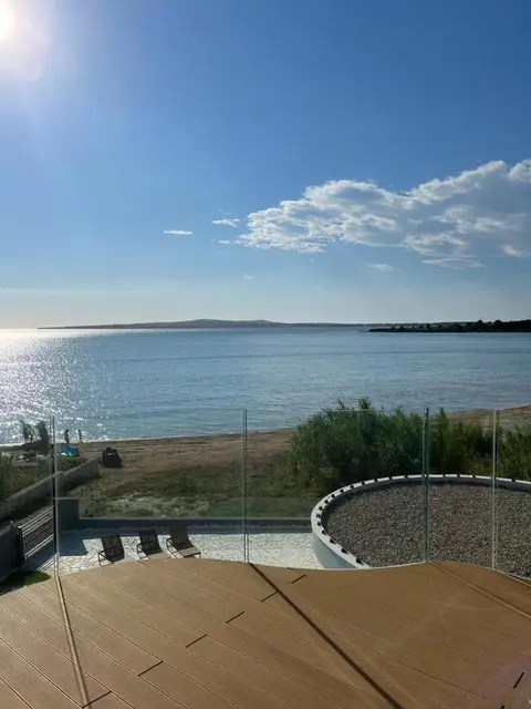 The ViewBay