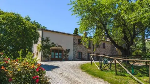 Podere contignano