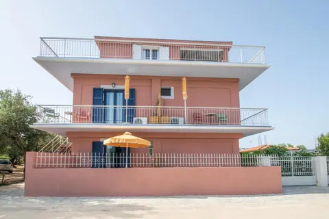 THIRES Guesthouse