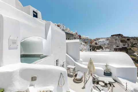 Yposkafo Jacuzzi House