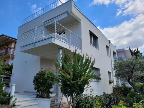 Garda view - Nuovo appartamento con solarium vista lago