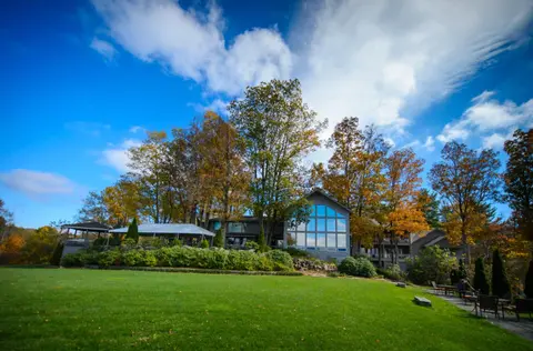 Inn at Crestwood